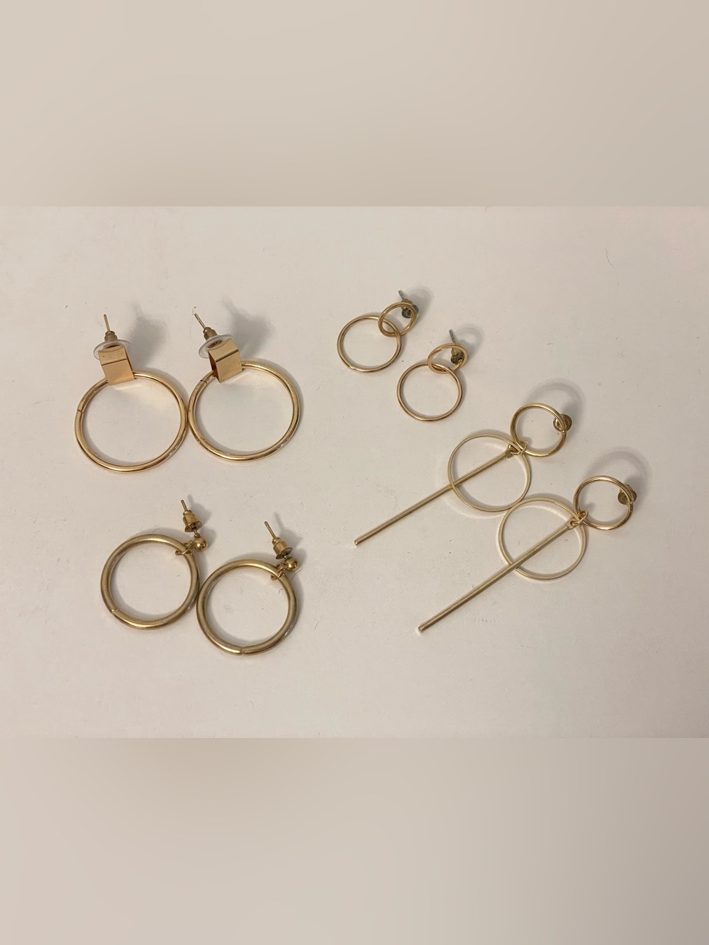 🅱️ Gold-Tone Hoop Earrings Set - 4 Earrings